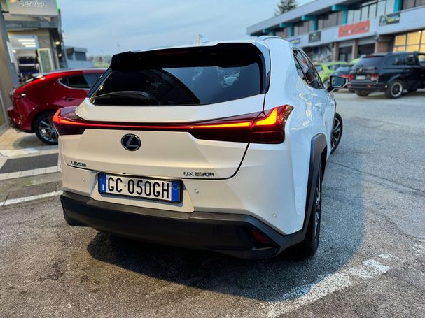 Lexus UX 107 kW image number 27