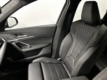 Car image 39