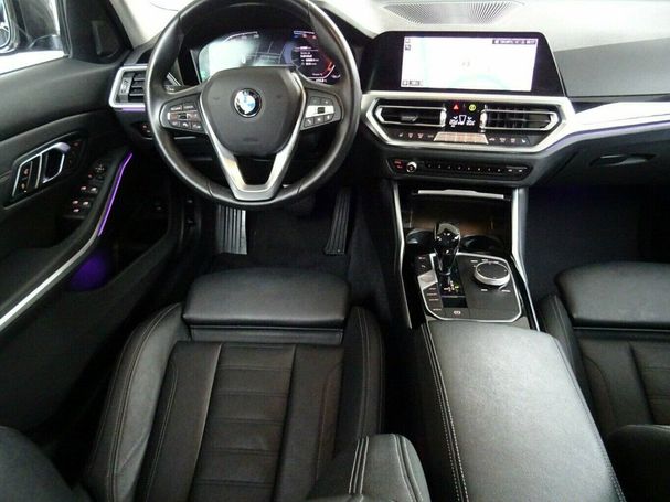 BMW 320d Touring xDrive 140 kW image number 2