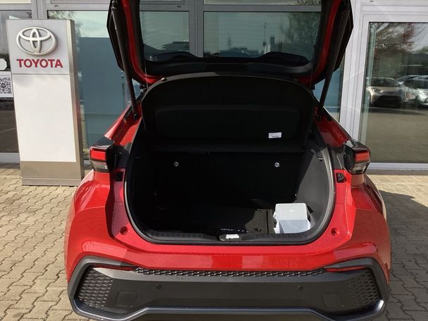 Toyota C-HR 2.0 Hybrid 145 kW image number 7