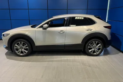 Car image 2
