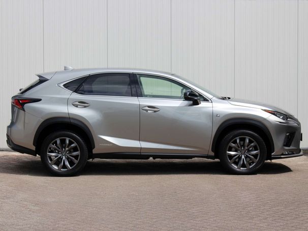 Lexus NX 300 h AWD 145 kW image number 6