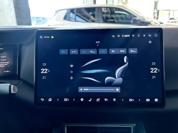 Car image 48