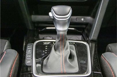 Car image 36