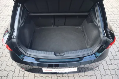 Car image 35