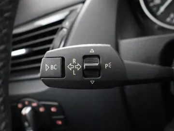 Car image 42