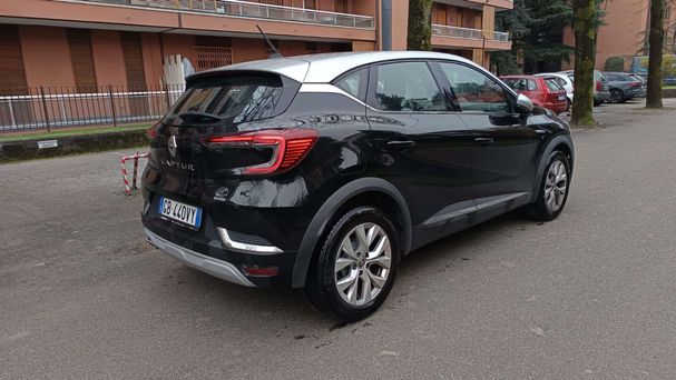 Renault Captur Blue dCi 115 85 kW image number 3