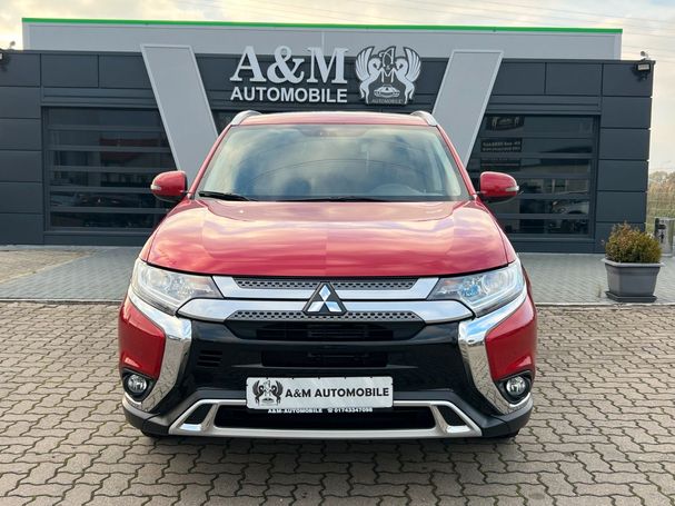 Mitsubishi Outlander 2.0 2WD 110 kW image number 3