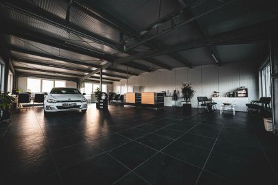 Car image 31