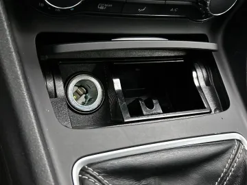 Car image 36