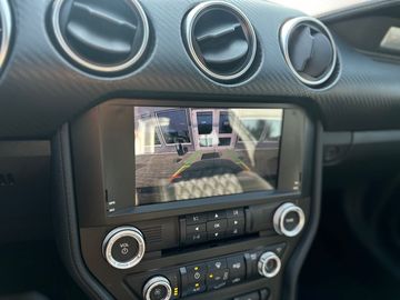 Car image 37