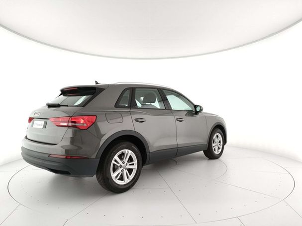 Audi Q3 35 TFSI S tronic Business 110 kW image number 2