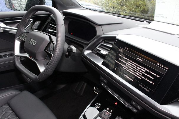 Audi Q4 50 quattro e-tron 220 kW image number 8