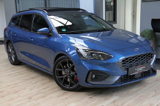 Ford Focus ST 206 kW image number 2