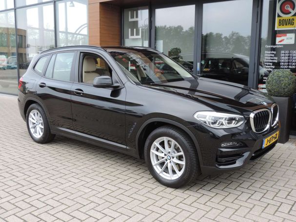 BMW X3 xDrive30e M 215 kW image number 2