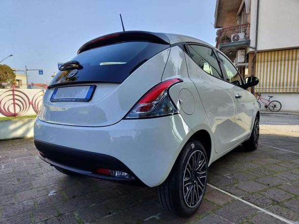 Lancia Ypsilon 51 kW image number 3