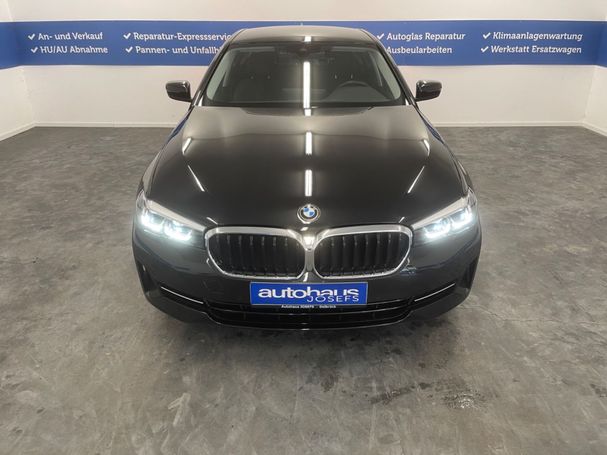 BMW 520d xDrive 140 kW image number 3