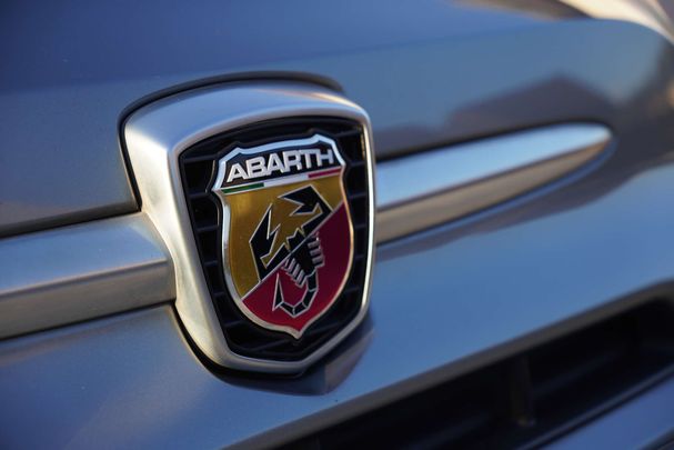 Abarth 695C 132 kW image number 9