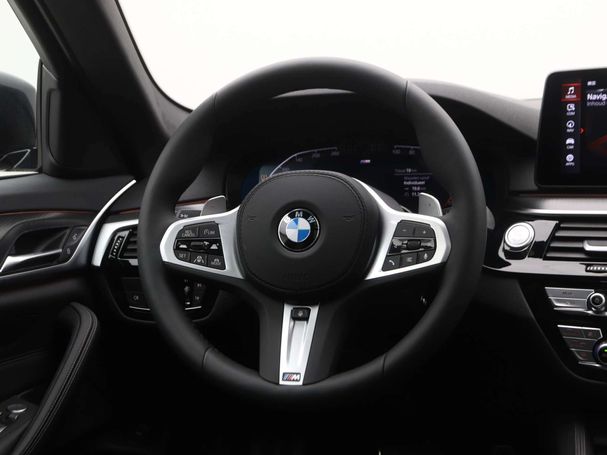 BMW 520i Touring 135 kW image number 2