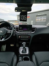 Car image 36