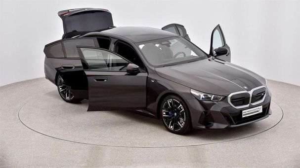 BMW i5 M60 xDrive 442 kW image number 29