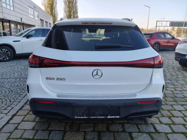 Mercedes-Benz EQA 250 140 kW image number 5