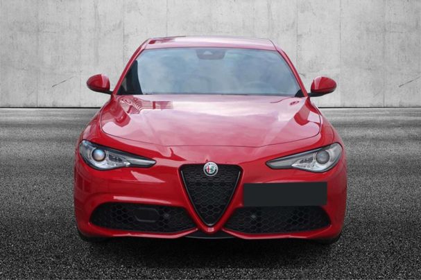 Alfa Romeo Giulia 2.0 Turbo AT8 148 kW image number 3