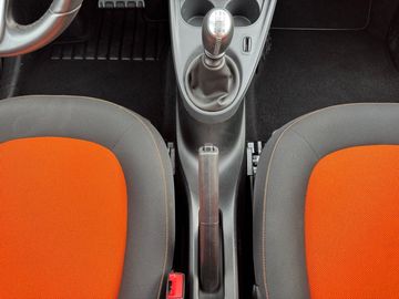 Car image 28