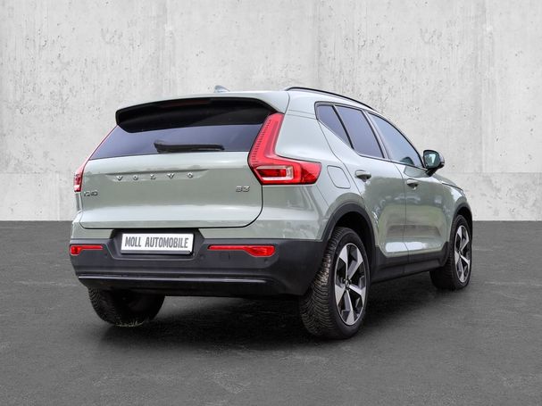 Volvo XC40 B3 Plus Dark 120 kW image number 2