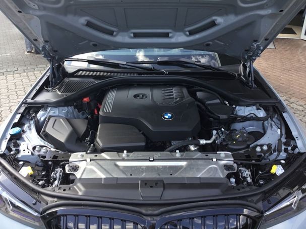 BMW 320i xDrive 135 kW image number 5