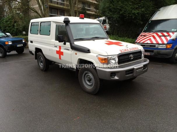 Toyota Land Cruiser 97 kW image number 2