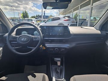 Car image 14