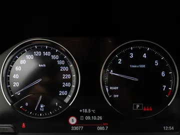 Car image 38