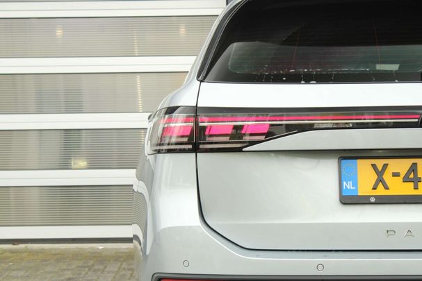 Volkswagen Passat Variant 1.5 eTSI Business DSG 110 kW image number 28