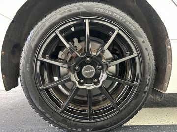 Car image 23