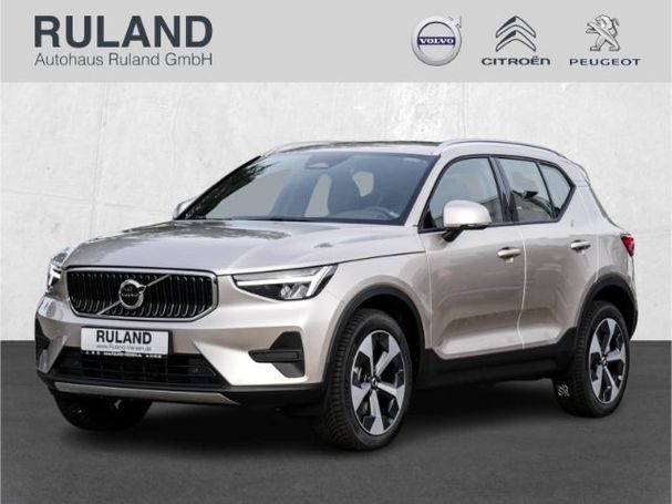 Volvo XC40 B3 Core 120 kW image number 1