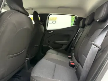 Car image 24