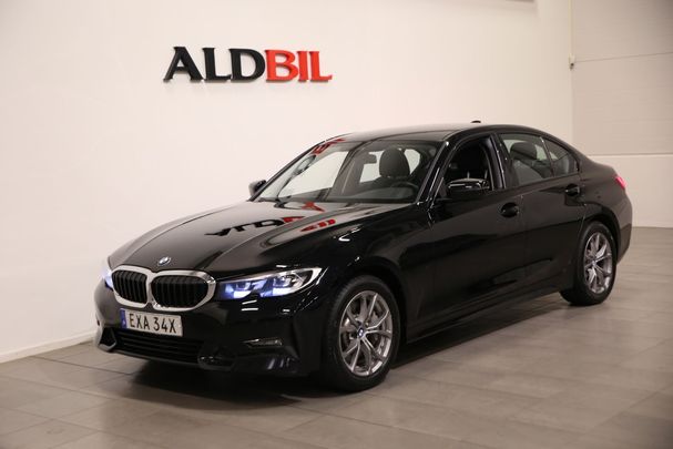 BMW 330 e M Sport 216 kW image number 1