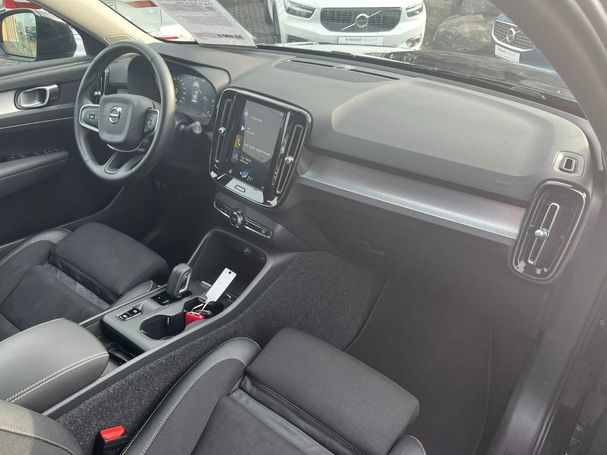 Volvo XC40 Momentum 192 kW image number 4