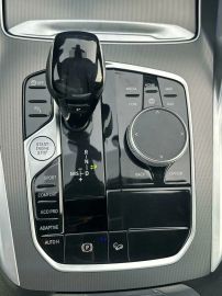 Car image 36