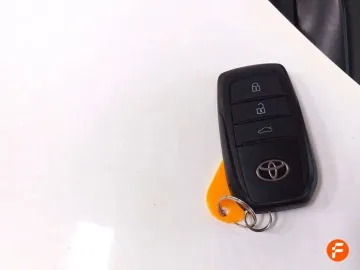 Car image 31