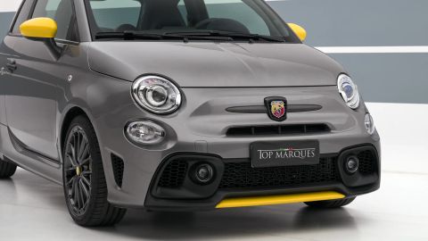 Car image 30