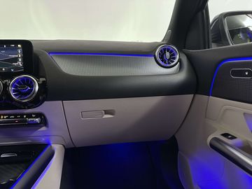 Car image 41