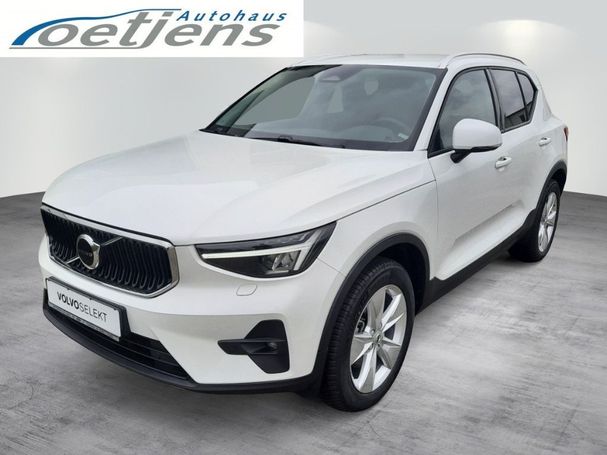 Volvo XC40 B3 Core 120 kW image number 2