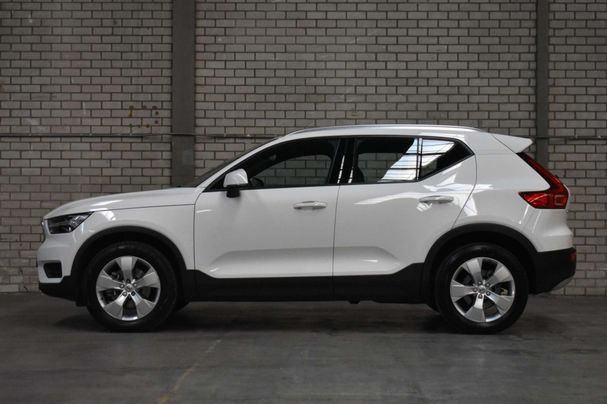 Volvo XC40 B3 Momentum 120 kW image number 4