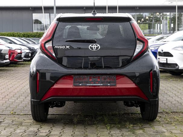 Toyota Aygo X 1.0 53 kW image number 3