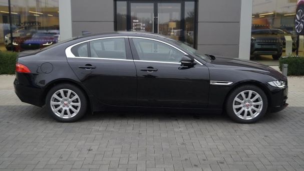 Jaguar XE 147 kW image number 13