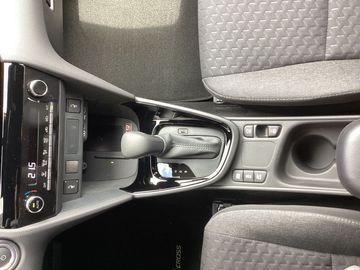 Car image 12