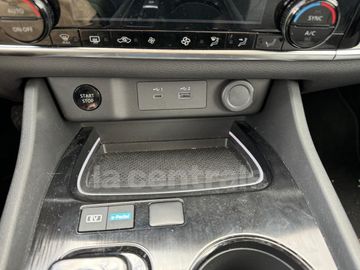 Car image 33