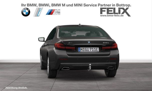 BMW 545 e xDrive 290 kW image number 3